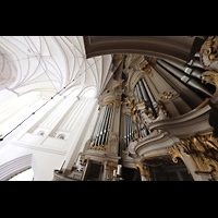 Rostock, St. Marien (Hauptorgel), Blick von der Orgelempore hinauf zur Orgel