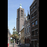 Venlo, Sint Martinus Basiliek, Außenansicht von der südlichen Grote Kerkstraat