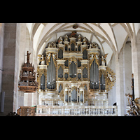 Merseburg, Dom St. Johannes und St. Laurentius, Orgel mit Kanzel im Vordergrund