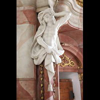 Weingarten, Basilika St. Martin - Chororgel, Trangender Altant - der Legende nach ist stellt dies Joseph Galber dar