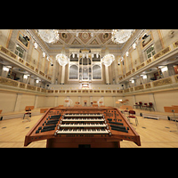 Berlin (Mitte), Konzerthaus, Großer Saal, Orgel mit mobilem Spieltisch