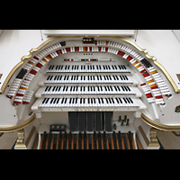 Berlin, Musikinstrumenten-Museum, Wurlitzer-Orgel - Manuale und Registerwippen von oben