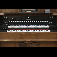 Berlin (Tiergarten), Musikinstrumenten-Museum - Marcussen-Orgel, Scheola-Orgel-Harmonium - Spieltisch