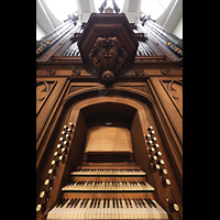 Berlin (Tiergarten), Musikinstrumenten-Museum - Nürnberger Positiv, Gray-Orgel mit Spieltisch