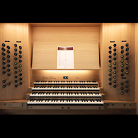 Stockholm - Hägersten, Uppenbarelskyrkan, In der Werkstatt von Gerhard Grenzing probeaufgebaute Orgel