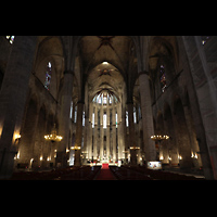 Barcelona, Basílica Santa María del Mar, Innenraum in Richtung Chor