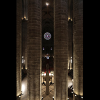 Barcelona, Basílica Santa María del Mar, Blick vom oberen Chorumgang zur Rosette an der Südwestwand