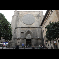 Barcelona, Basílica Santa María del Pí, Fassade mit verhängter Rosette