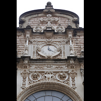 Montserrat, Abadia de Montserrat, Basílica Santa María, Oberer Teil der Fassade