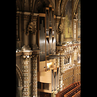 Montserrat, Basílica Santa María - Capella de Sant Fructuós, Orgel - vom Triforium in Höhe der Rückwand aus gesehen