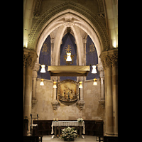 Barcelona, La Sagrada Familia (Chororgel), Reliefaltar der Heiligen Familie von Nazareth von Josep Llimona