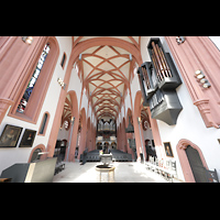 Bayreuth, Stadtkirche Heilig Dreifaltigkeit, Innenraum in Richtung Hauptorgel