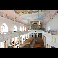 Bayreuth, Schlosskirche, Blick von der Seitenempore zur Orgel und in die Kirche