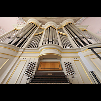 Bayreuth, Schlosskirche, Orgel mit Spieltisch perspektivisch