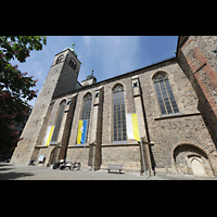 Magdeburg, Kathedrale St. Sebastian (Hauptorgel), Südliches Seitenschiff mit Friedensbeflaggung