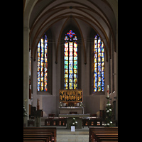 Magdeburg, Kathedrale St. Sebastian (Hauptorgel), Bunte Glasfenster und Hochaltar im Chor