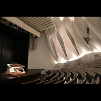 Santa Cruz (Tenerife), Auditorio de Tenerife, Spieltisch und rechter Teil des Orgelprospekts