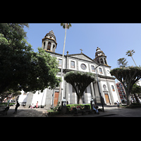 San Cristóbal de La Laguna (Tenerife), Catedral de Nuestra Señora de los Remedios, Westfassade