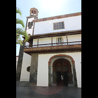 Santa Cruz (Tenerife), Nuestra Señora de la Conceptión, Hauptportal im Westen mit Turm