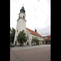 Celle, Stadtkirche St. Marien, Turm mit Kirche von Süden
