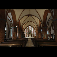 Uelzen, St. Marien (Hauptorgel), Innenraum in Richtung Chor