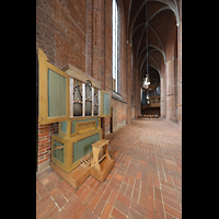 Hannover, Marktkirche St. Georgii et Jacobi (Chor-Ensembleorgel), Blick von der italienischen Orgel durchs südliche Seitenschiff zur Hauptorgel