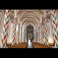 Göttingen, St. Jacobi, Innenraum in Richtung Orgel
