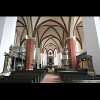 Jüterbog, Nikolaikirche (Hauptorgel), innenraum in Richtung Chor