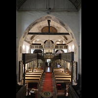 Jüterbog, St. Jacobi, Blick vom Kanzelaltar in die Kirche und zur Orgel