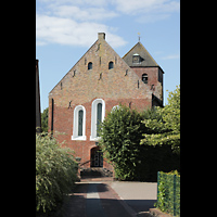 Krummhörn - Uttum, Reformierte Kirche, Ansicht von Nordosten