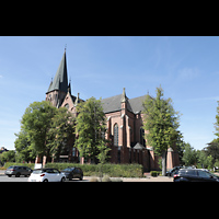 Papenburg, Stadtkirche St. Antonius, Ansicht von Südosten