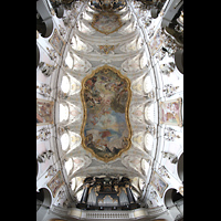 Regensburg, St. Emmeram, Blick zur Decke mit Orgel