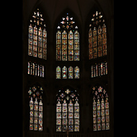 Regensburg, Dom St. Peter, Bunte Glasfenster im Hochchor (1300-1330)