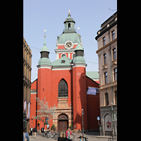 Stockholm, S:t Jacobs Kyrka (Kleine Orgel), Blick vom Jakobsgatan auf die Westfassade