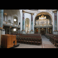 Stockholm, Hedvig Eleonora kyrka, Blick über den Allen-Spieltisch zur hauptorgel