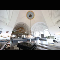 Stockholm, Katarina kyrka, Seitlicher Blick vom Chorraum zur Orgel und ins Gewölbe
