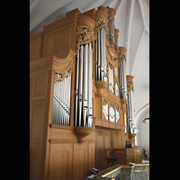 Stockholm, Katarina kyrka, Orgel seitlich mit Spieltisch
