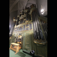 Stockholm, S:t Jacobs Kyrka (Kleine Orgel), Orgel mit Spieltisch seitlich