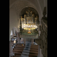 Stockholm, S:t Jacobs Kyrka (Kleine Orgel), Blick vom Balkon des Fernwerks auf die Hauptorgel