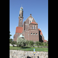 Stockholm, Engelbrekt Kyrka, Blick vom Uggelviksgatan von Osten auf den Chor der Kirche