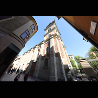 Stockholm, Deutsche St. Gertruds-Kirche (Düben-Orgel), Tyska brinken mit Blick auf die Nordwestseite der Kirche und den Turm