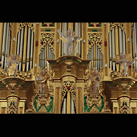 Stockholm, Deutsche St. Gertruds-Kirche, Putten, Figurenschmuck und vergoldetes Schnitzwerk der Düben-Orgel