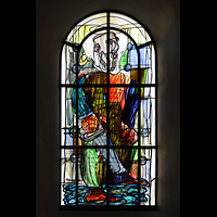 Köln (Cologne), St. Andreas Dominikaner, Eines der neuen Glasfenster von Markus Lüpertz im Nordseitenschiff