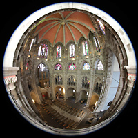 Köln, Basilika St. Gereon (Chororgel), Blick vom oberen seitlichen Umgang des Dekagons in die Basilika