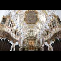 Regensburg, Stiftskirche Unserer Lieben Frau zur Alten Kapelle ('Alte Kapelle'), Chorraum mit Logen und Hochaltar