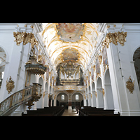 Regensburg, Stiftskirche Unserer Lieben Frau zur Alten Kapelle ('Alte Kapelle'), Innenraum in Richtung Orgel