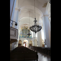 Vilnius, Šv. Jonu bažnycia (Universitätskirche St. Johannis), Innenraum in Richtung Orgel 8seitlich)