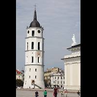 Vilnius, Arkikatedra (Kathedrale), Blick von Sdosten ber den Kathedralsplatz zum Glockenturm