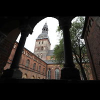 Riga, Mariendom, Blick vom südlichen Kreuzgang auf den Dom