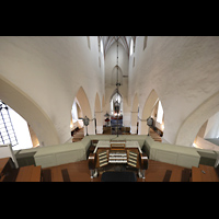 Tallinn (Reval), Oleviste Kirik (Olai-Kirche), Blick ber den Spieltisch in die Kirche